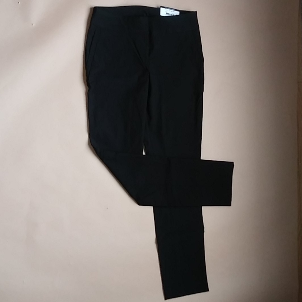 Worthington black slim leg dress pants